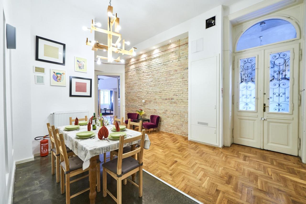 Large Apartment For Groups City Center Dist. VII Budapest Esterno foto