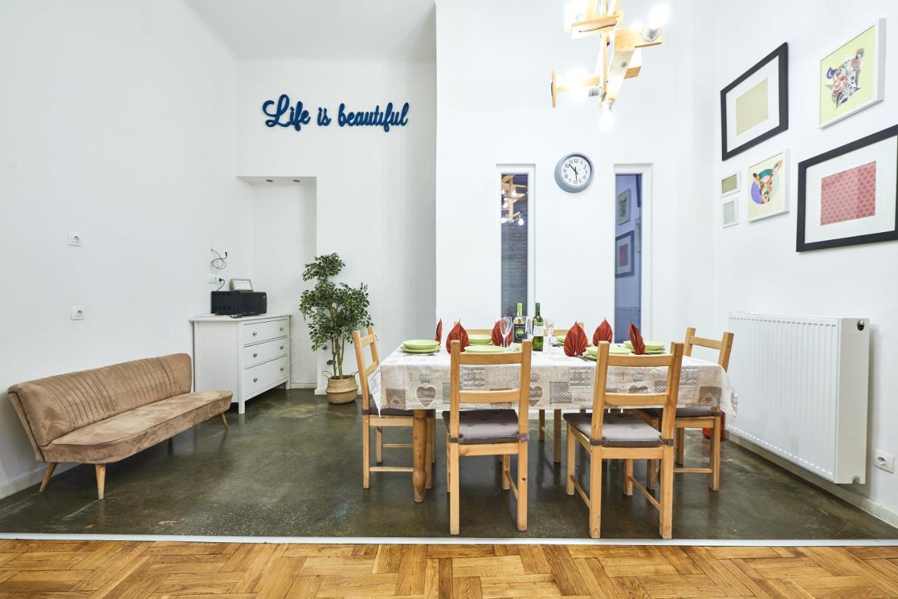 Large Apartment For Groups City Center Dist. VII Budapest Esterno foto